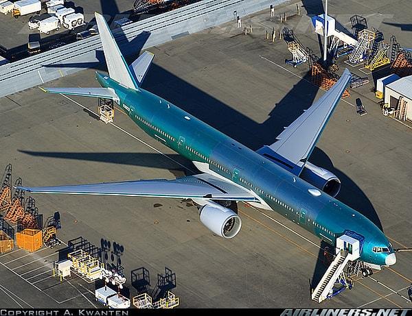 Yeni bir Boeing 777-300ER, 330 milyon dolarlık fiyat etiketine sahiptir.