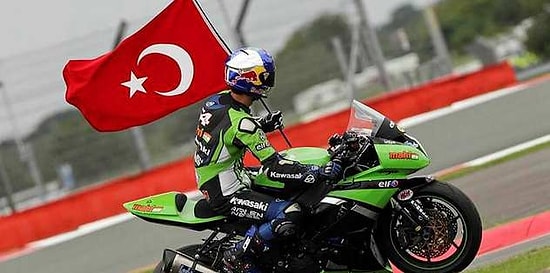 Kenan Sofuoğlu'ndan Pole Startı