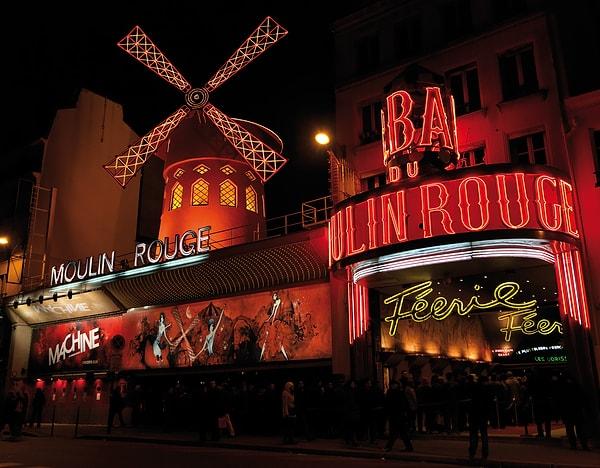 17. Moulin Rouge / Kırmızı Değirmen | IMDb: 7.7