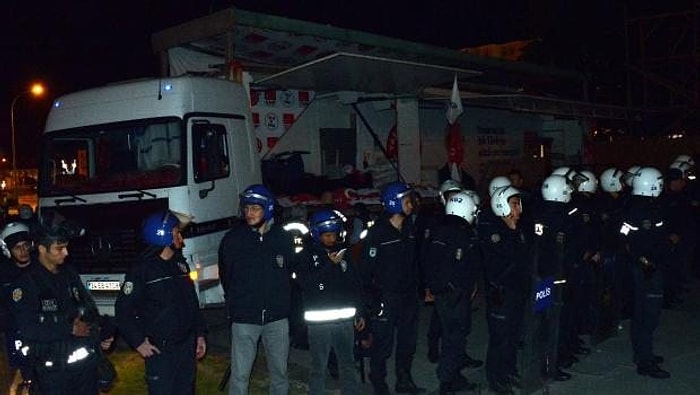 Erzurum'da CHP'nin TIR'ı Polis Zoru ile Kaldırıldı