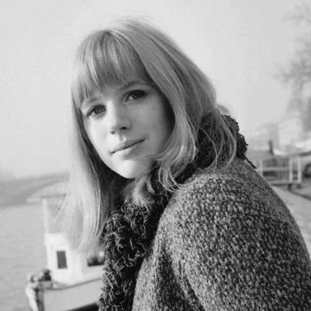 16. Marianne Faithfull