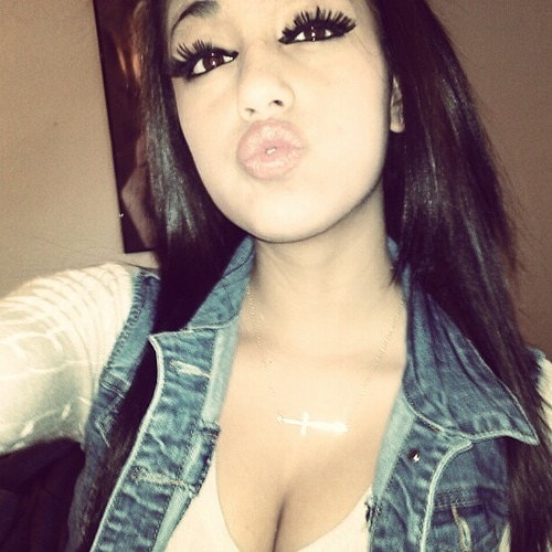 The same pressure area may cause a puckered up mouth we know as "duck face" on some girls.