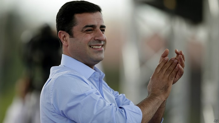 Demirtaş: 'Ben Çaldığımı Söylüyorum, Sen Çaldığını Söyleyebilir misin?'