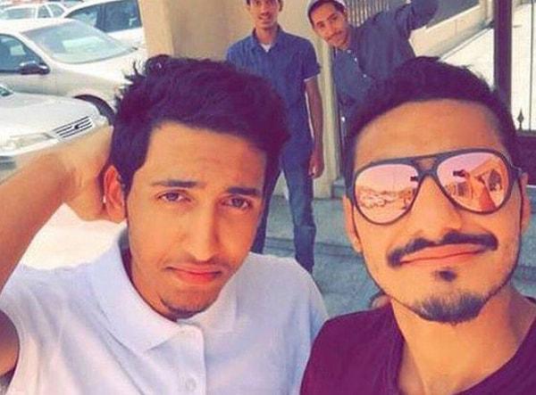 Mohammed Hassan Ali bin Isa ve Abdul-Jalil al-Arbash isimli iki genç, Suudi Arabistan'da bombalı intihar saldırısını önlerken hayatını kaybetti.
