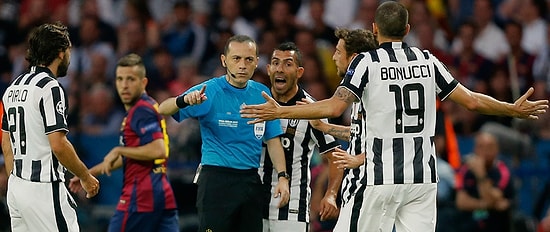 Cüneyt Çakır'ın Şampiyonlar Ligi Finalini Yönetmesine Sosyal Medyadan Tepkiler