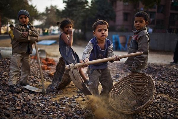 2- Dünyada kaç çocuk işçi vardır?