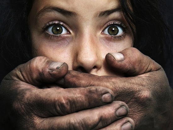 7 Yaşındaki Çocuğu Taciz Eden Polis Şimdi Serbest