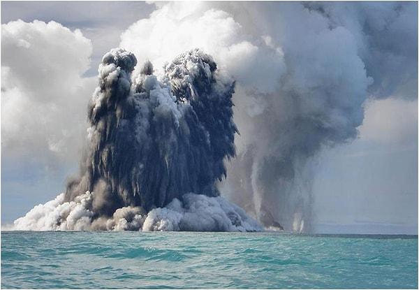 6. Dünya üzerindeki volkanların %90’ı su altında bulunmaktadır.