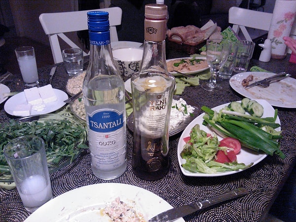 2. Rakı - Ouzo - Meze Kültürü