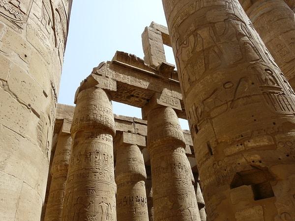 2. Karnak Tapınağı