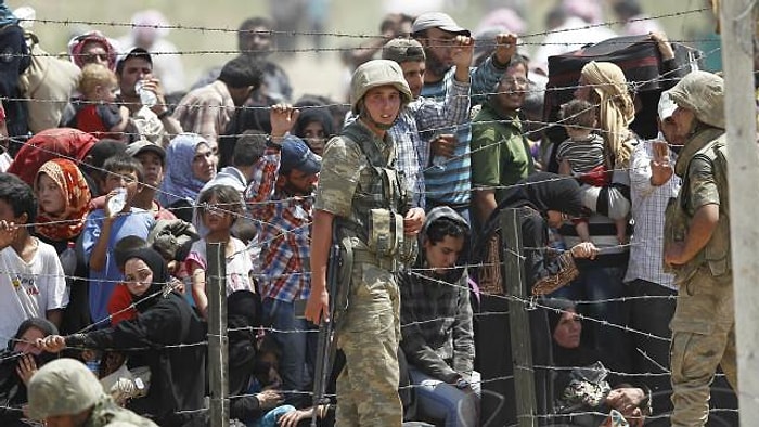 Times: Tel Abyad'da Yenilen IŞİD Militanları Türkiye'ye Kaçıyor