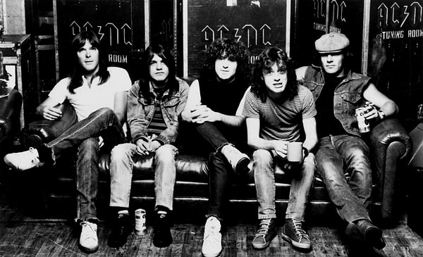 6. Ac/Dc