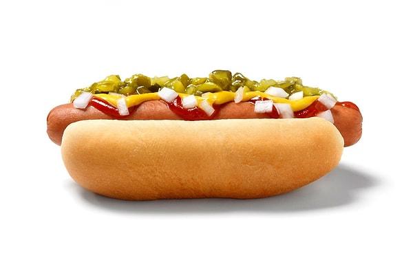 22. Hotdogun ismi azgın köpek penisine benzemesinden gelir.