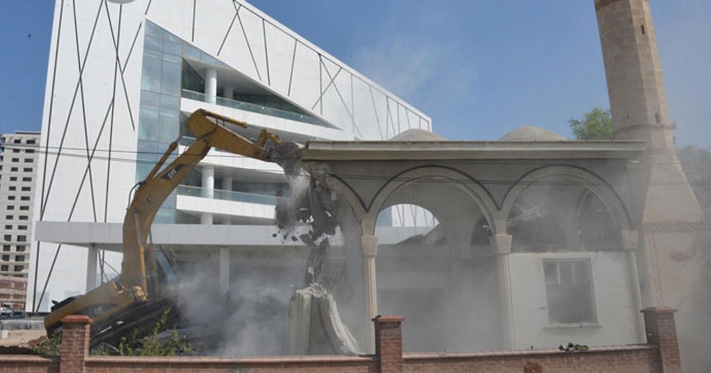 Konya'da Cami Yıkımı