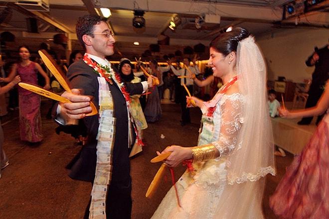 Sezon Açıldı: Düğünlerde Mutlaka Karşınıza Çıkacak 20 Akılalmaz Tip