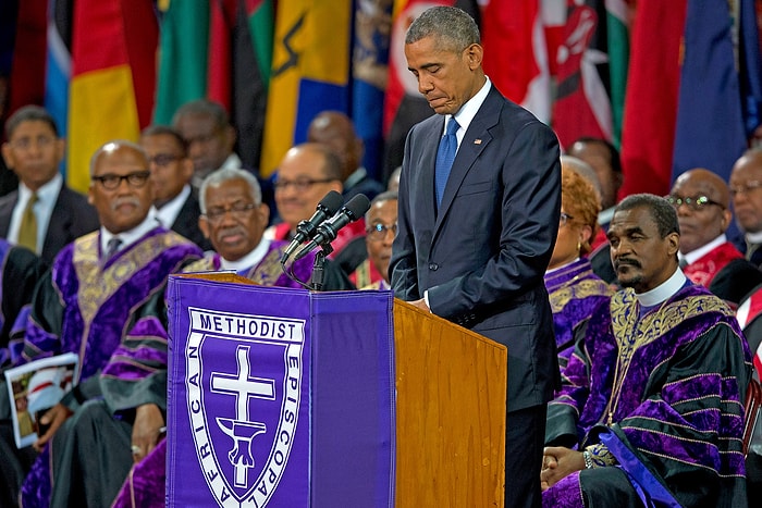 Obama Kilise Saldırısında Öldürülen Papazın Cenazesinde İlahi Okudu