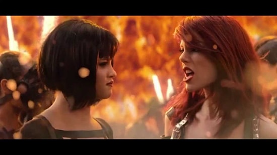 Taylor Swift'in Bad Blood Klibini Bir de Müziksiz İzleyin