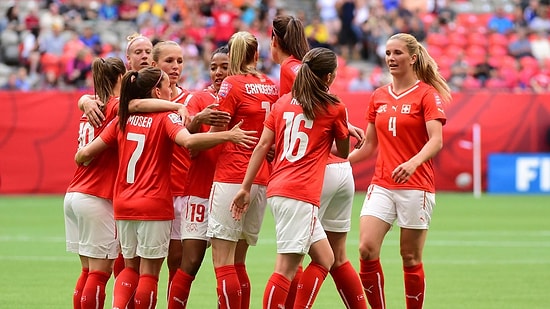 En Güzel 10 Kadın Futbolcu