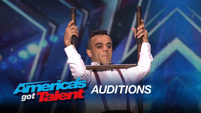 Yeteneğiyle Jüriyi Büyüleyen Merdiven Cambazı