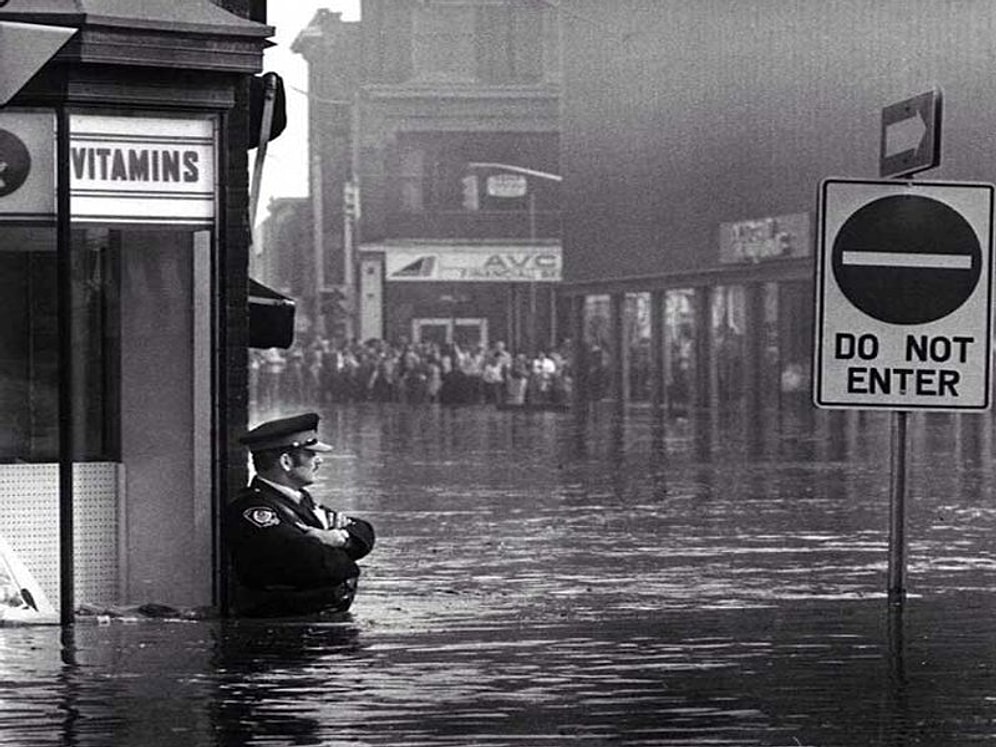 Tarih Duvarına Bir Pencere Açarak İnsanı Hayalle Gerçek Arasında Bir Dünyaya Sürükleyen 19 Fotoğraf