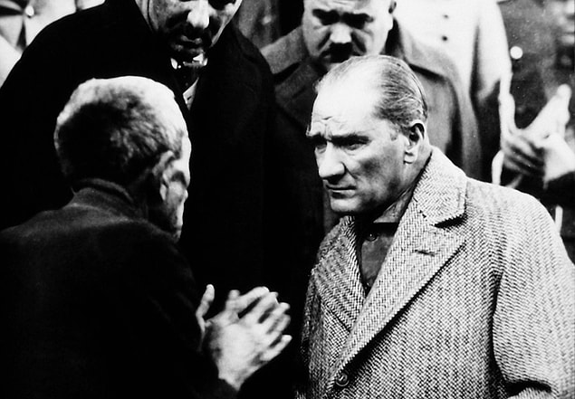 Atatürk bu mektup üzerine, devrin Başbakanı İsmet İnönü’ye telefon ederek: