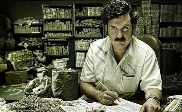 Meksikalı uyuşturucu taciri Pablo Escobar, o kadar çok para kazanıyordu ki, her sene 10 milyon dolarını paralarını sakladığı depodaki farelerin yemesini sorun etmiyordu.