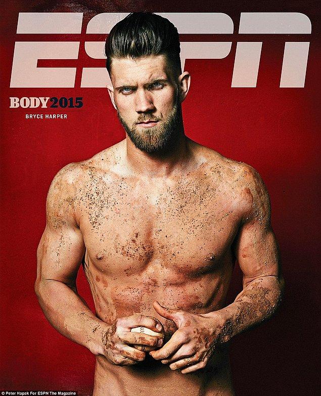 Sayı vuruşu! Washington Ulusal Lig dış saha oyuncusu Bryce Harper, ESPN The Magazine’s Body Issue için çekilen altı kapak fotoğrafından birinde poz verirken pisleniyor.