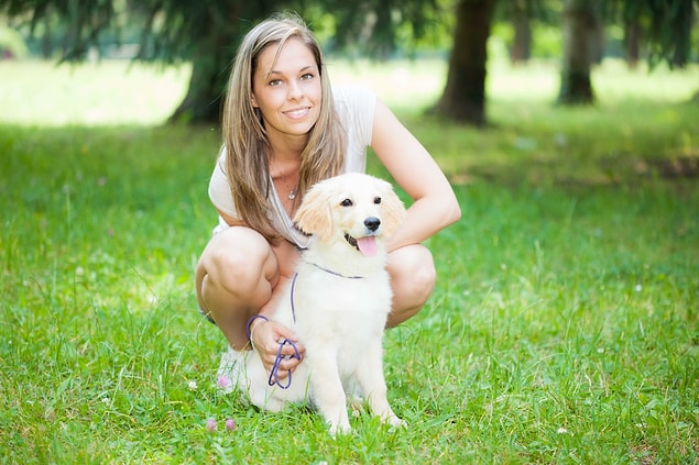 2. Köpeği olan kadınlar dürüsttür. Asla sizi kandırmaya çalışmazlar. Bunun yanında açık sözlüdürler ve laflarını esirgemezler.