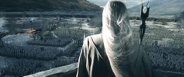 Isengard'a ulaştın ve Saruman'a yüzüğü verdin! Saruman yüzüğün gücüyle tüm Orta Dünya'nın hakimi oldu!