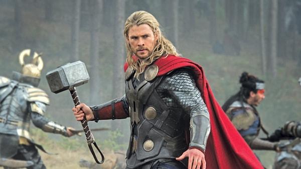 2. Thor filmi için 30'dan fazla Mjölnir kopyası yapıldı.