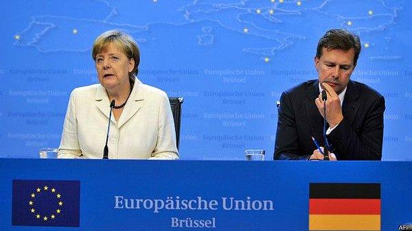 Merkel: Borcun silinmesi söz konusu değil