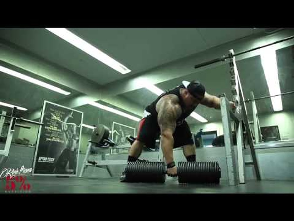 Dünya'nın En Büyük Dambıl'ı İle Kas Yapmaya Çalışmak Mı?