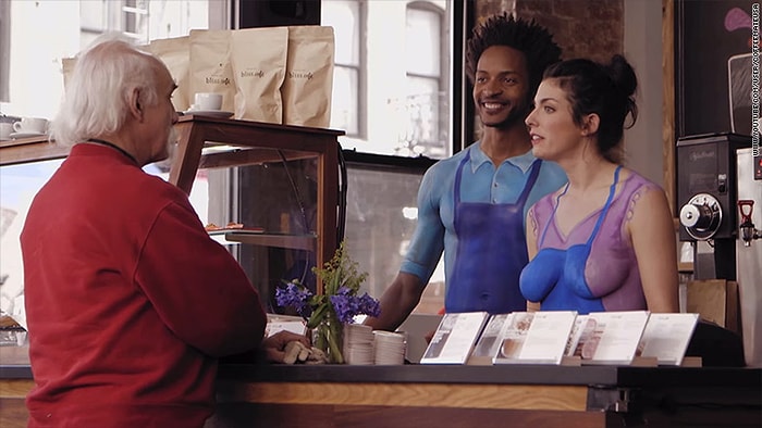 Vücudu Boyanmış Çıplak Kafe Çalışanlarından New York'lulara Sabah Sürprizi