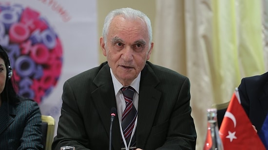 AKP'nin İlk Dışişleri Bakanı: 'Suriye Politikamız Artık Masaya Yatırılmalı'