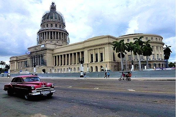 11. "Kısa süreli bir tatil için gidiyorsanız Küba hoş bir yer olabilir ama bir hafta geçirdikten sonra ülkenin ne kadar bozuk olduğunu anlıyorsunuz."