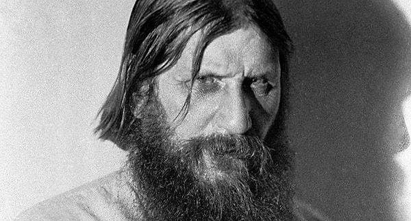 5. Rasputin'e Siyanürlü Yiyecek ve İçecek Sunuluyor