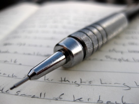 Not Tutarken Bilgisayar Yerine Neden El Yazısı Kullanmalıyız?