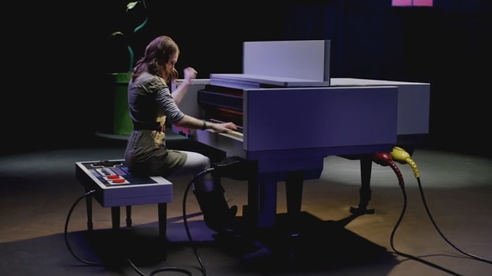 Nintendo Temalı Piyanoda Super Mario Bros Müziğini Çalmak