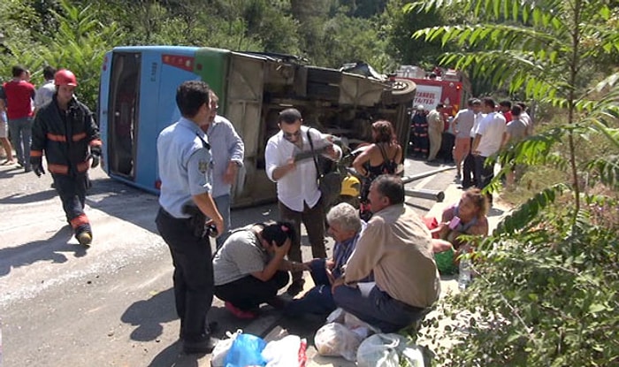 Beykoz'da Özel Halk Otobüsü Devrildi