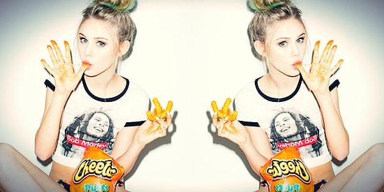 Yemek Düşkünlüğünü Özgürce Yaşayan Kadınlarla Birlikte Olan Herkesin Aşina Olduğu 9 Durum