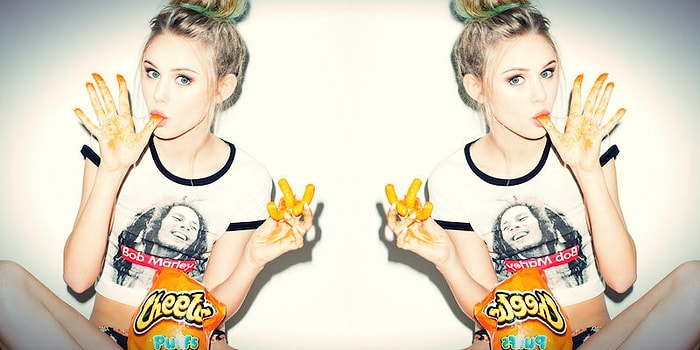 Yemek Düşkünlüğünü Özgürce Yaşayan Kadınlarla Birlikte Olan Herkesin Aşina Olduğu 9 Durum