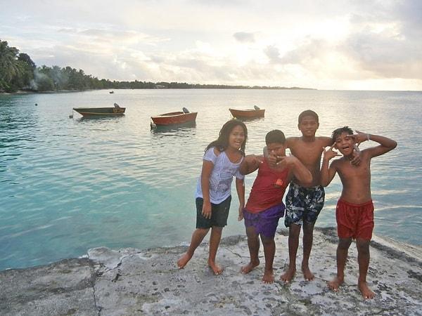 Gunnar, okyanus seviyesi yükseldiğinde ilk ortadan kaybolacak ülke olduğunu söylediği Tuvalu'da.