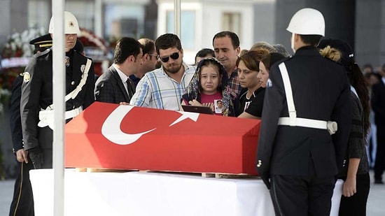 Şehit Polis Müdürü Çeken Son Yolculuğuna Uğurlandı