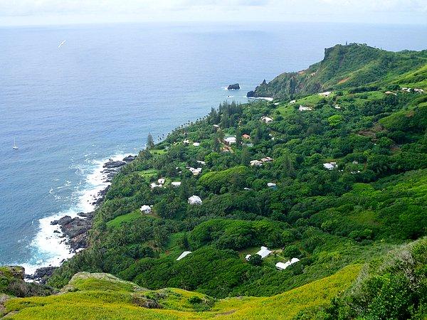 7. Adamstown, Pitcairn Adası