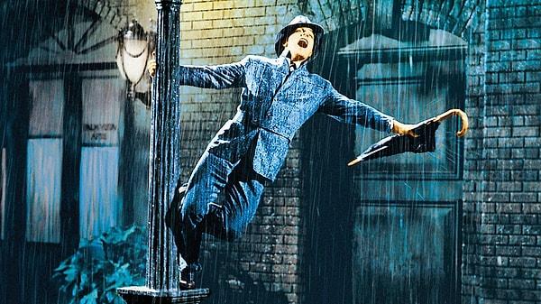 35. Yağmur Altında (1952)  Singin' in the Rain / Stanley Donen, Gene Kelly