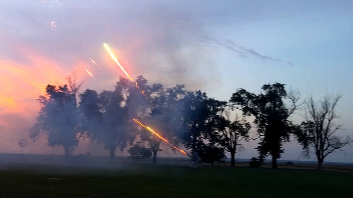 Taramalı Havai Fişek Makinesi!