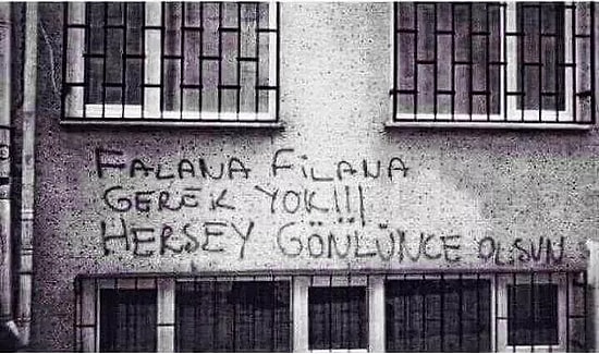Sadece Bir Cümleyle Aslında Fasikül Fasikül Felsefe Yapan 29 Duvar Yazısı