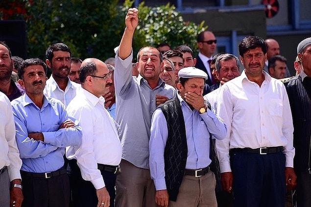 2- İsyan Eden Şehit Yakını 'Terör Kapsamında' İfadeye Çağrıldı