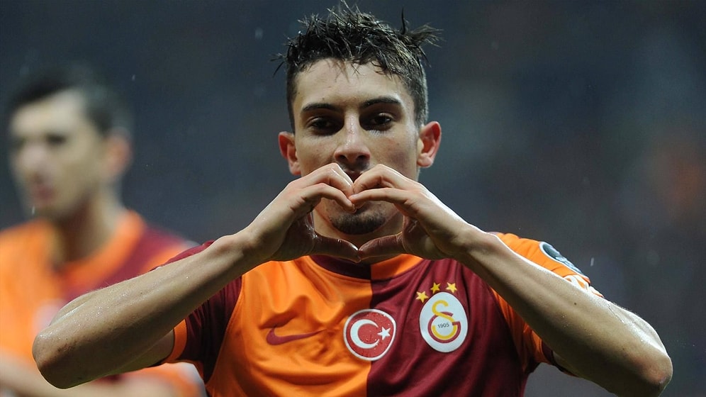 Alex Telles'in Menajeri Net Konuştu: "PSG ve Chelsea İddiaları Gerçeği Yansıtmıyor"