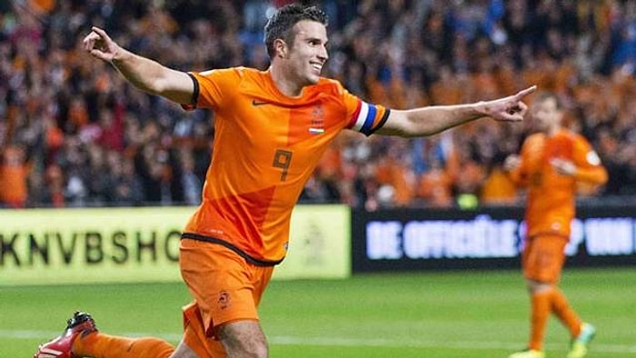 Van Persie: "Kaptanlığı Kaybetmek Üzücü"